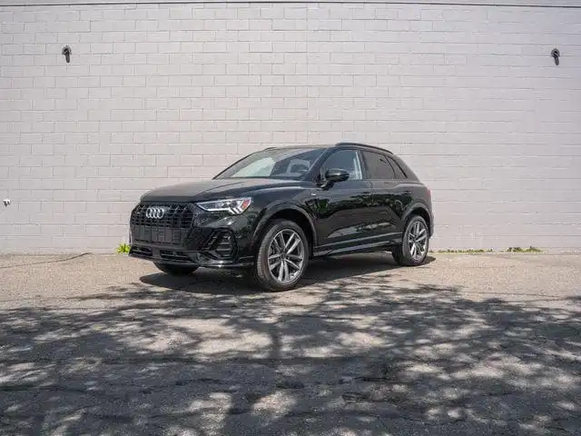 2025 Audi Q3 45 TFSI S Line Premium quattro's photo