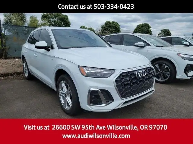 2023 Audi Q5 55 e Premium Plus's photo