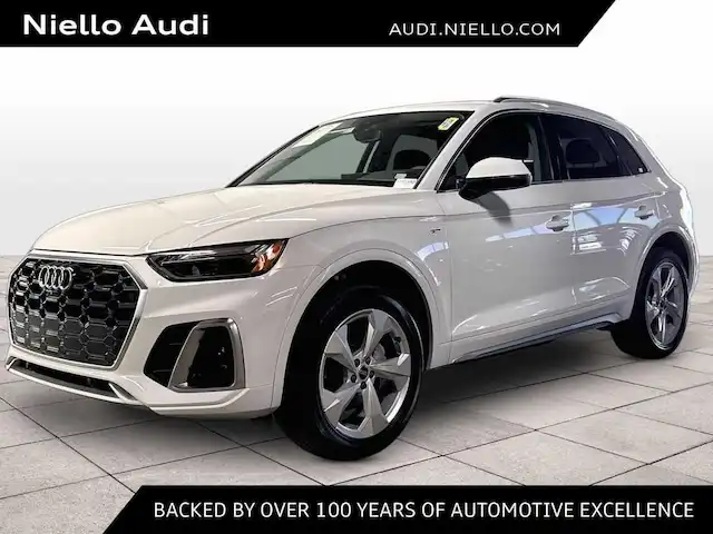 2023 Audi Q5 45 Premium Plus's photo