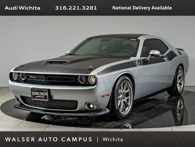2022 Dodge Challenger R/T's photo