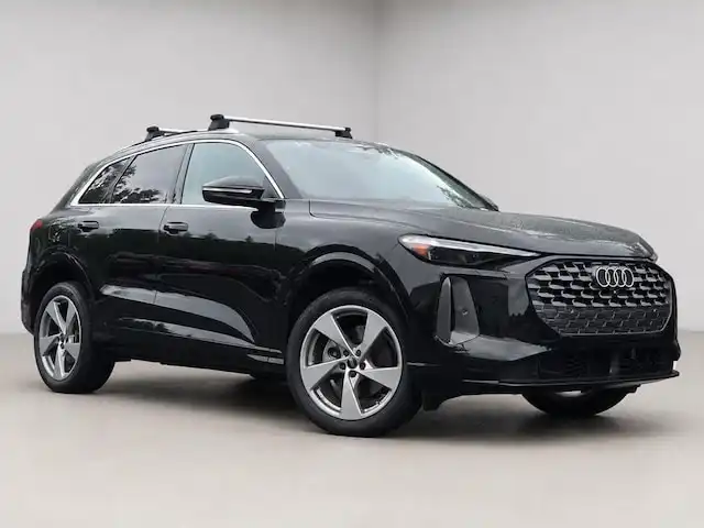 2025 Audi Q5 40 Premium Plus's photo