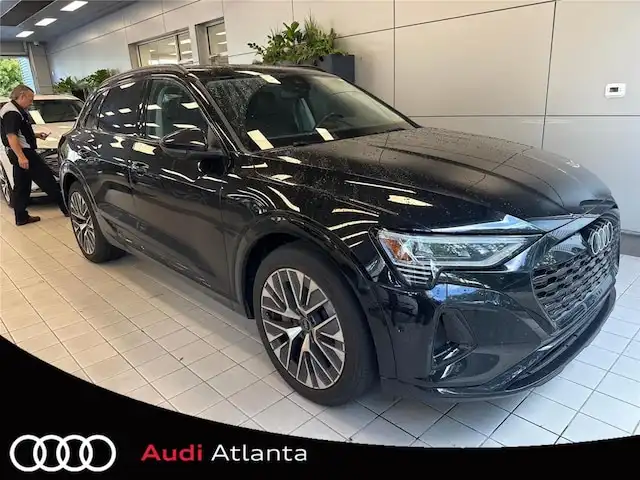 2024 Audi Q8 e-tron 55 114 kWh Prestige quattro's photo