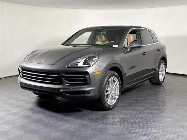 2023 Porsche Cayenne Platinum Edition's photo