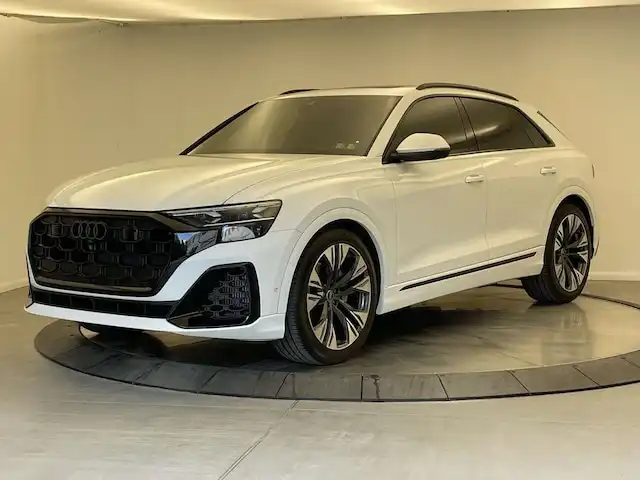 2025 Audi Q8 55 Prestige Tiptonic quattro's photo