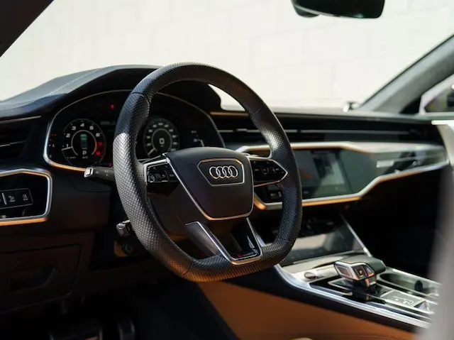 2023 Audi RS7 Base photo 4