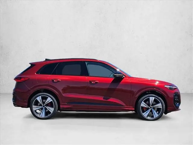 2026 Audi SQ5 Prestige quattro photo 5