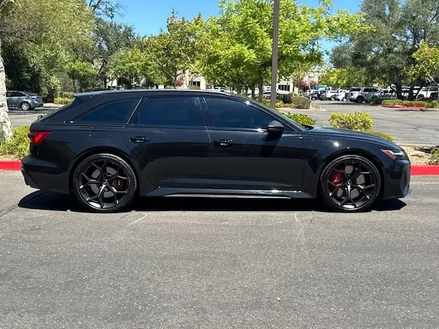 2024 Audi RS 6 Avant Performance photo 4