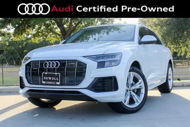 2023 Audi Q8 55 Premium quattro Tiptronic's photo