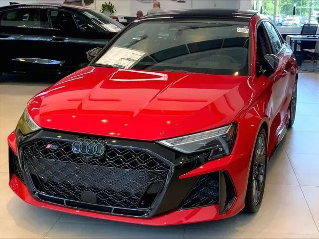 2026 Audi RS 3 2.5 TFSI quattro S tronic photo 4