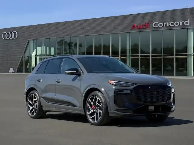 2027 Audi SQ6 e-tron Prestige quattro's photo