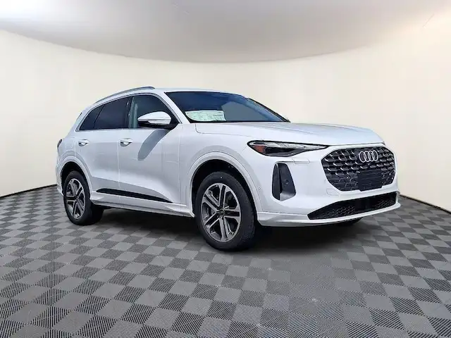 2025 Audi Q5 40 Premium's photo