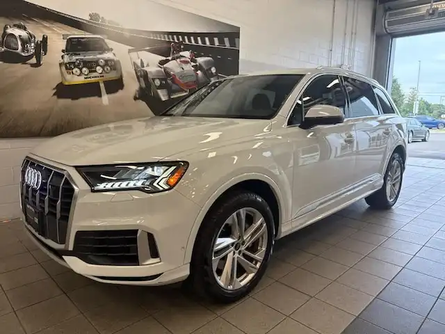 2023 Audi Q7 55 Premium quattro Tiptronic's photo
