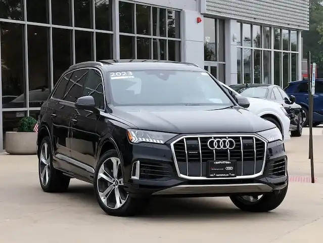 2023 Audi Q7 55 Premium Plus quattro Tiptronic's photo