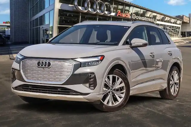 2023 Audi Q4 e-tron 40 Premium's photo