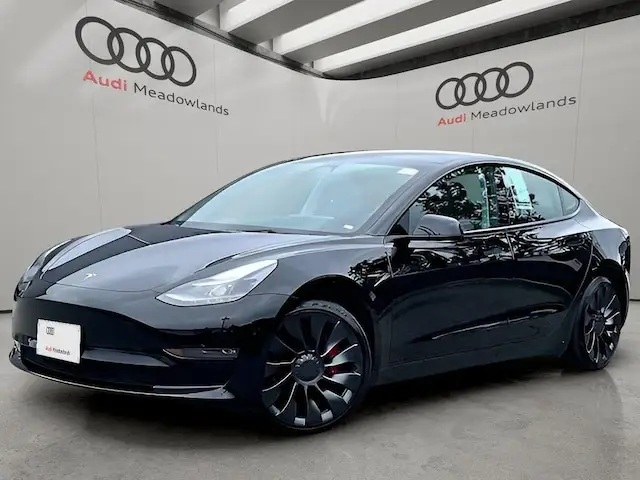 2023 Tesla Model 3 Performance photo 1