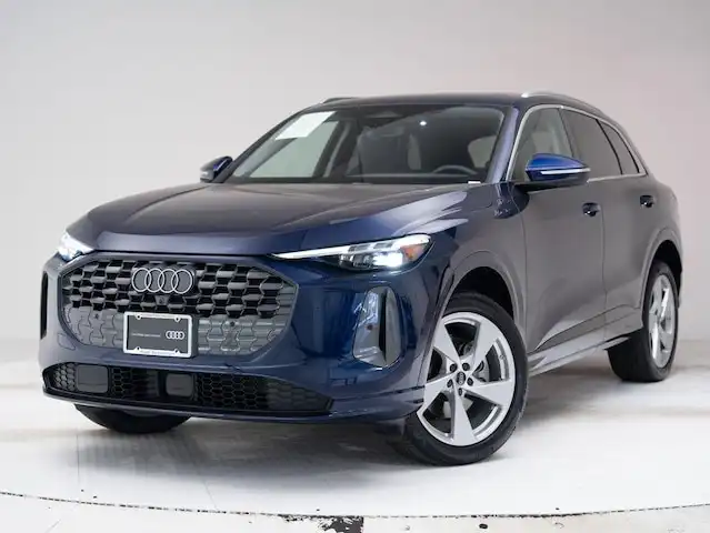 2025 Audi Q5 40 Premium Plus's photo