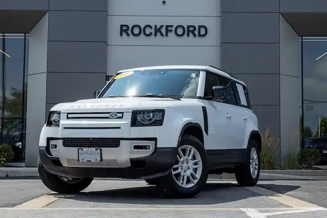 2025 Land Rover Defender 110 S P400's photo