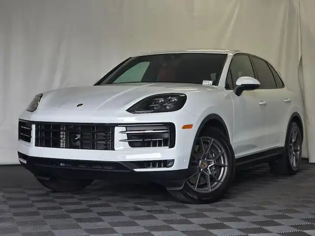 2026 Porsche Cayenne Base's photo