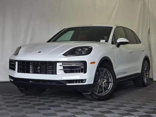 2026 Porsche Cayenne Base's photo