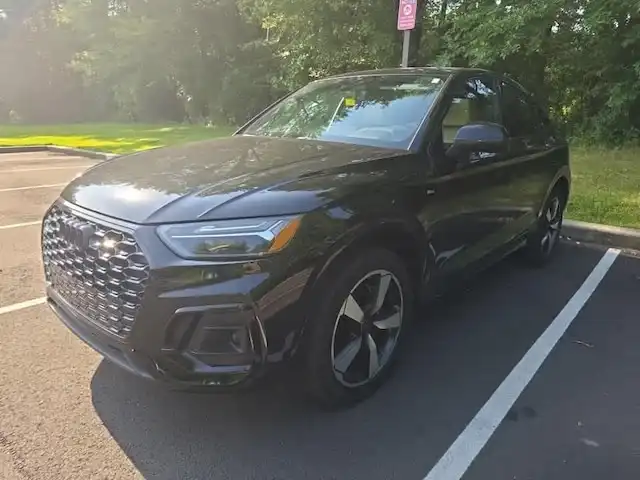2023 Audi Q5 Sportback 45 Premium Plus's photo