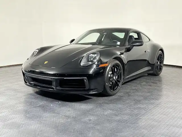 2022 Porsche 911 Carrera 4 Coupe's photo