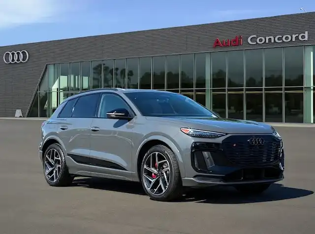 2027 Audi SQ6 e-tron Prestige quattro's photo