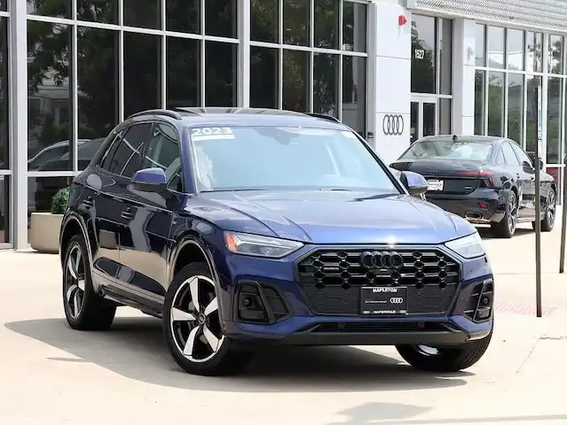 2023 Audi Q5 45 Premium Plus's photo