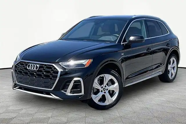 2022 Audi Q5 45 Premium Plus's photo