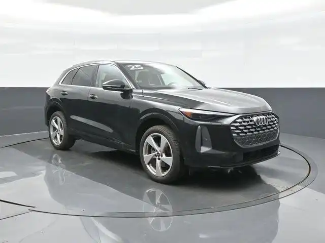 2025 Audi Q5 40 Premium Plus's photo