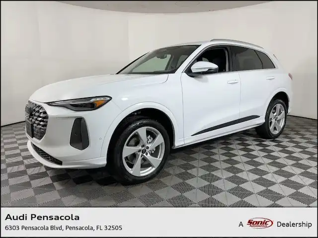 2025 Audi Q5 40 Premium Plus's photo