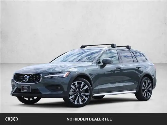 2026 Volvo V60 Cross Country B5 Ultra AWD's photo