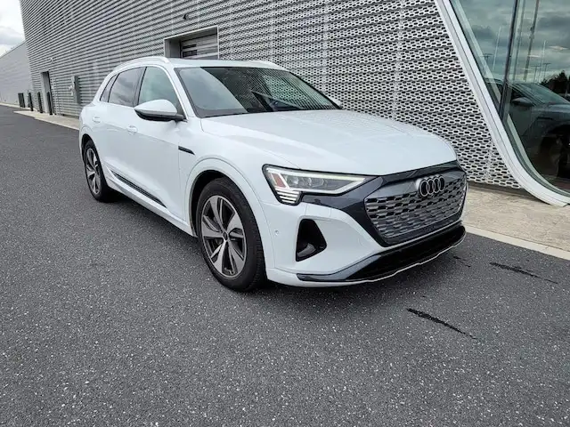 2024 Audi Q8 e-tron 55 114 kWh Premium Plus quattro's photo