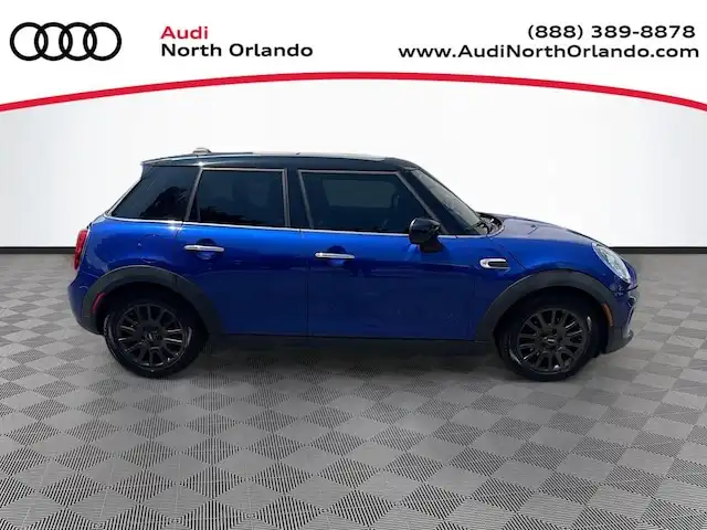 2020 MINI Hardtop Cooper's photo