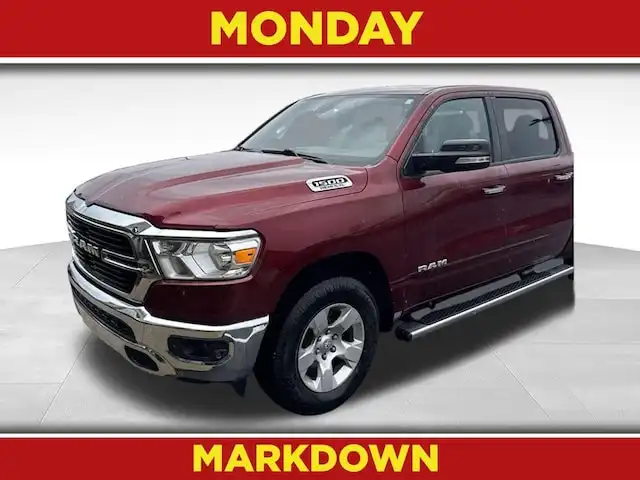 2019 RAM 1500 Big Horn/Lone Star 4WD Crew Cab 5'7's photo