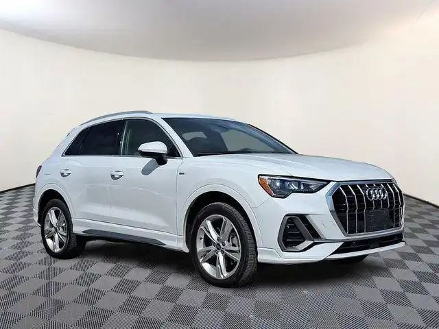 2022 Audi Q3 45 TFSI S Line Premium quattro's photo