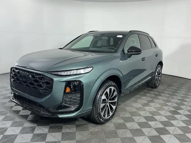 2026 Audi Q3 S Line quattro photo 3