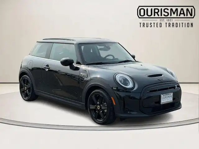 2024 MINI Hardtop Cooper SE's photo