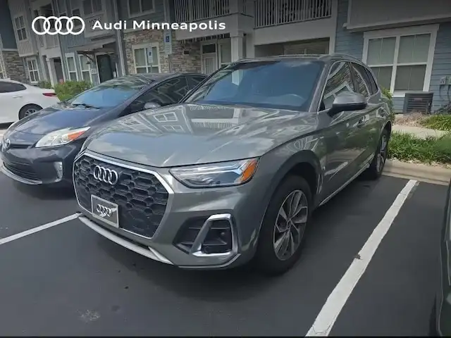 2023 Audi Q5 45 Premium's photo
