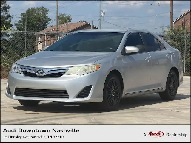 2014 Toyota Camry 2.5 Auto L's photo