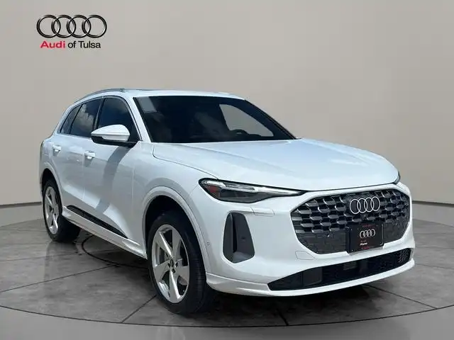 2026 Audi Q5 Premium Plus quattro's photo