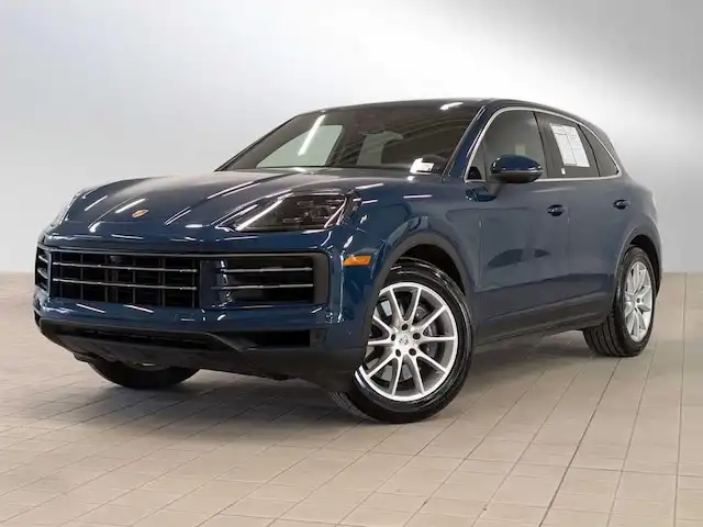 2025 Porsche Cayenne Base's photo