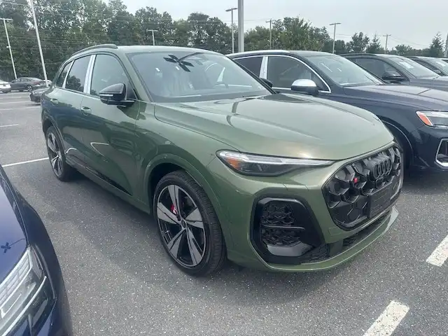 2026 Audi SQ5 Premium Plus quattro's photo