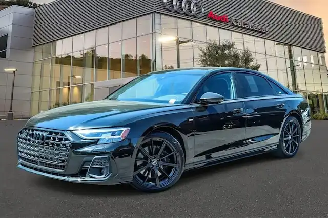 2022 Audi A8 55 TFSI L quattro Tiptronic's photo