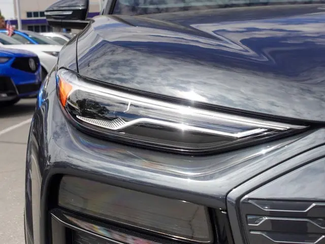2025 Audi Q6 e-tron Premium photo 3