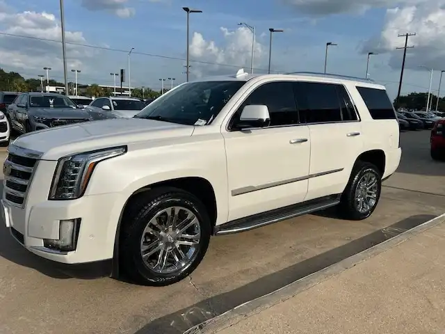 2020 Cadillac Escalade 2WD's photo