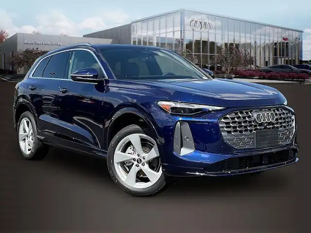 2026 Audi Q5 Premium Plus quattro's photo
