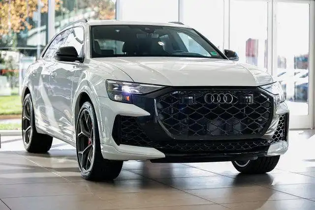 2026 Audi RS Q8 Base's photo