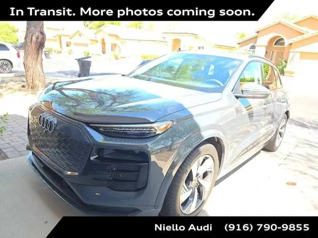 2025 Audi Q6 e-tron Prestige quattro's photo
