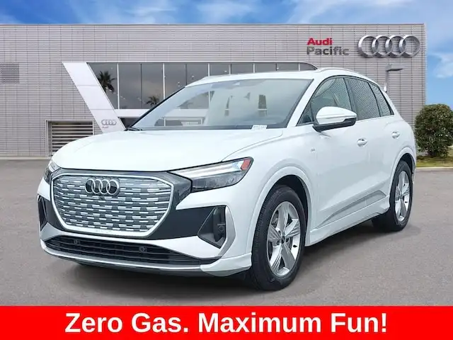 2025 Audi Q4 e-tron 55 Premium quattro's photo