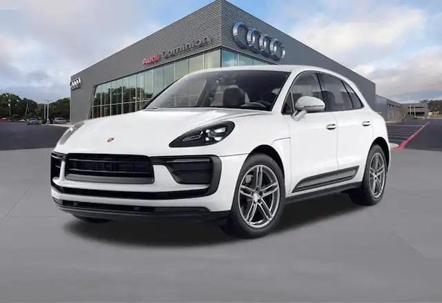 2025 Porsche Macan GTS's photo